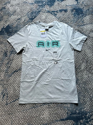 Nike short-sleeve t-shirt new, white, size S