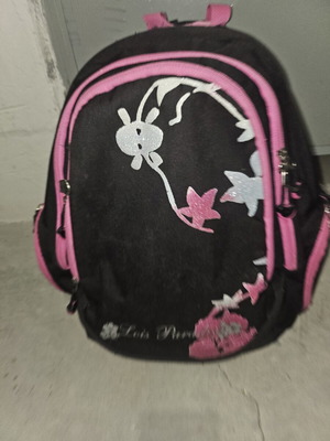 Backpack with 3 compartments and 2 side pockets