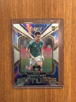 Gilberto Mora RC #17 Select Future Panini Select FIFA World Cup 2026 card