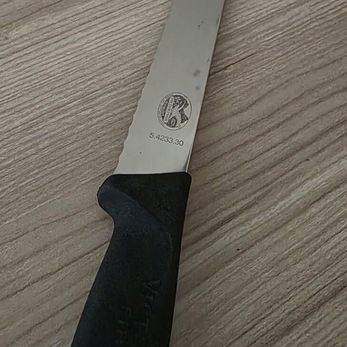 Victorinox Fibrox Professional Bread Knife 30cm used