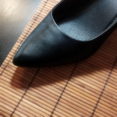 Piccadilly pumps size 39 like new, black, comfortable