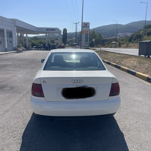 Audi A4 B5 1995 1.8L 125hp sedan manual