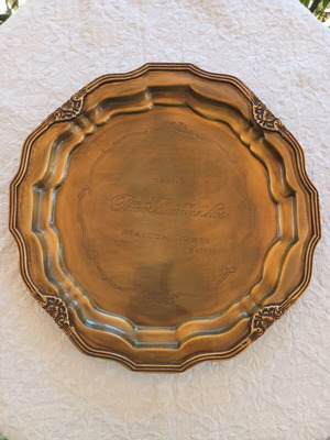 Bronze tray like new with engraved designs and curved finish