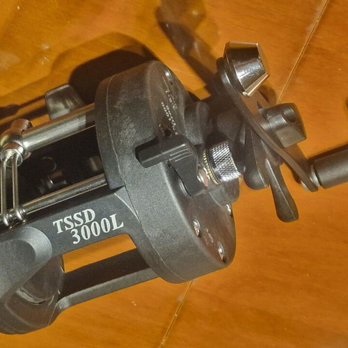Fishing reel horizontal drum 3000 new