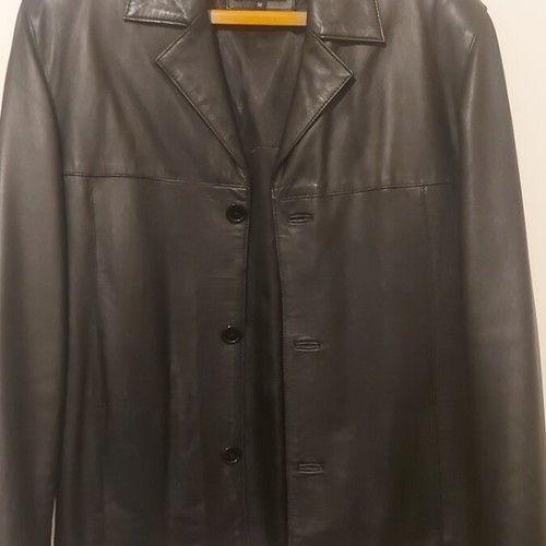 Leather jacket Medium like new, black