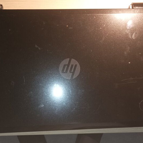 Laptop HP 15-d008sv used for spare parts with screen and keyboard