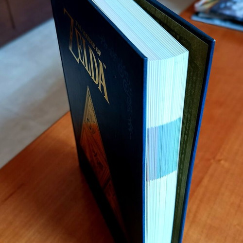 The Legend of Zelda Encyclopedia like new, Dark Horse Nintendo