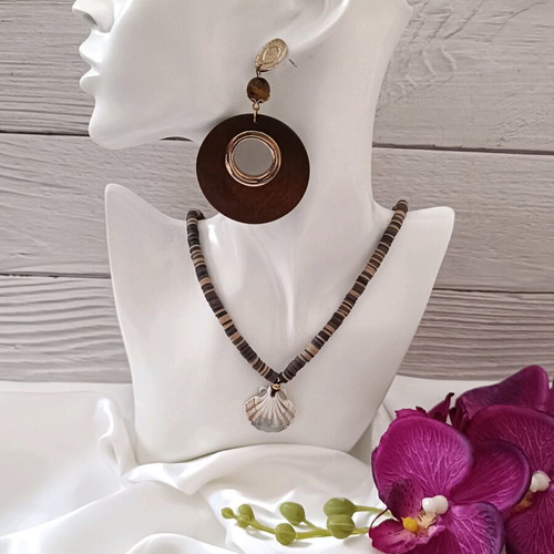 Boho wooden large earrings with tiger eye