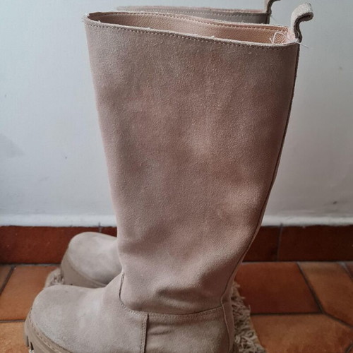 Day2Day Sante beige boots like new, size 36