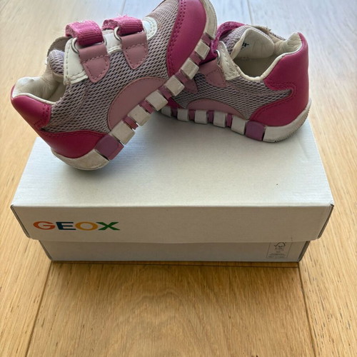 Geox baby shoes used with velcro No 20