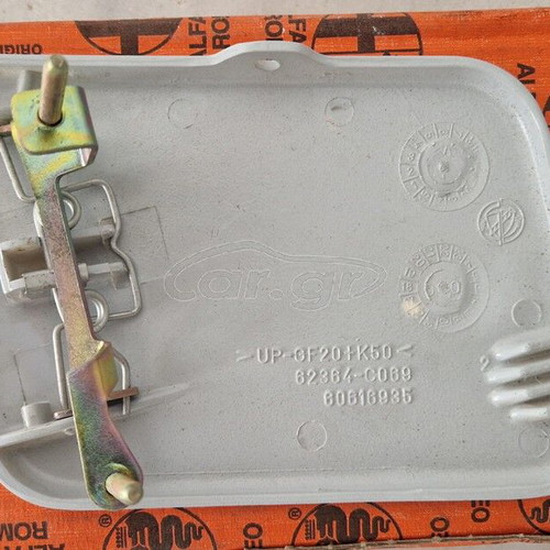 Alfa Romeo 155 fuel tank door new