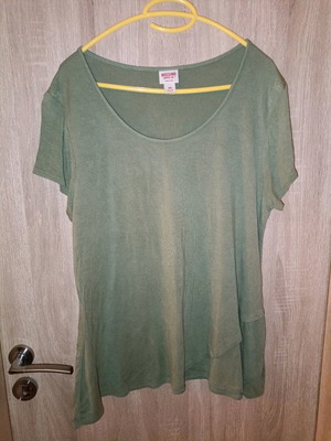 Women's khaki Mossimo blouse like new, short-sleeve, size XXL