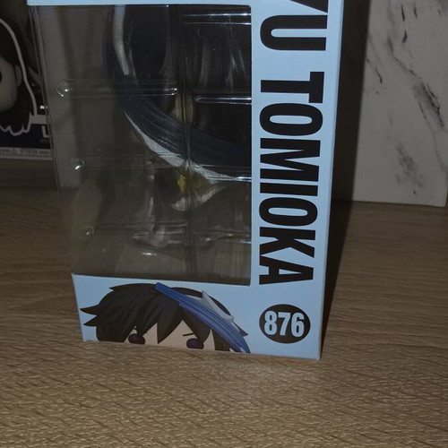 Funko Pop Demon Slayer Giyu 876 vinyl figure like new