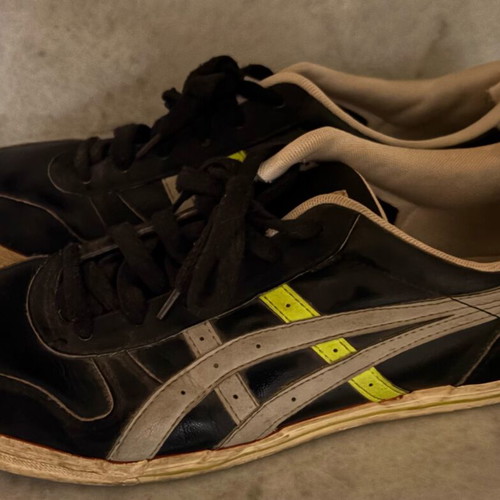 Asics leather sneakers used, size 46, black