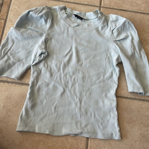 Pink Woman blue shirt size S used with defect