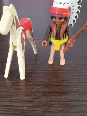 Playmobil Ινδιάνος μεταχειρισμένος