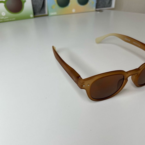 IZIPIZI Junior Kids Sunglasses Amber Brown Brand New
