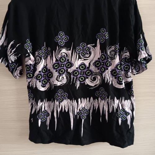 Women's short-sleeve blouse used, size L, black and purple