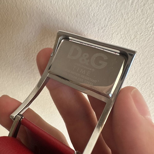 D&G vintage wristwatch red leather strap like new