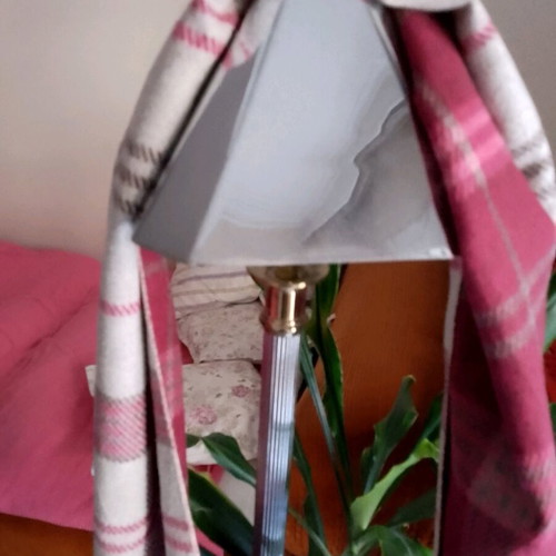 Κασκόλ Benetton σαν καινούργιο, πολύχρωμο καρό διπλής όψης