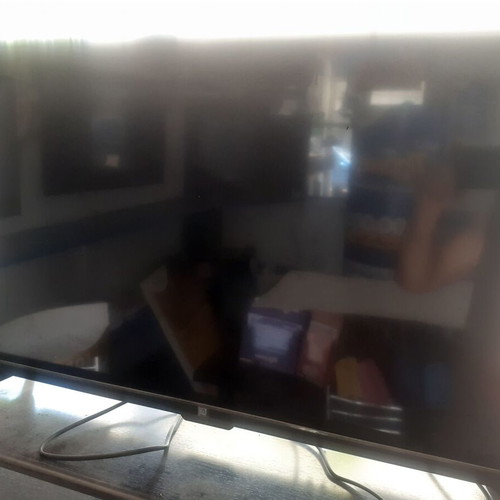 Fj 32-inch TV like new