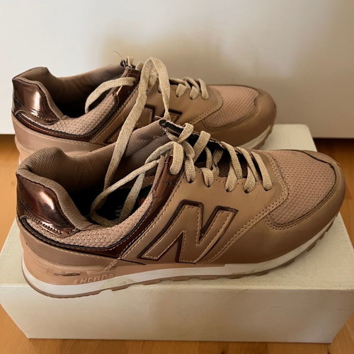 Women's athletic shoes used, size 38, pink gold