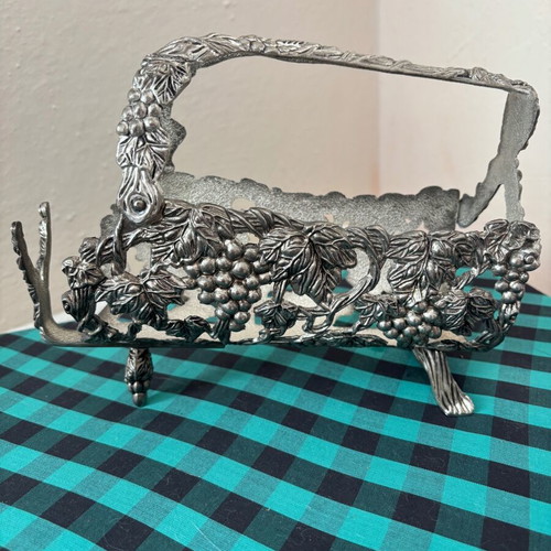Vintage bottle holder like new