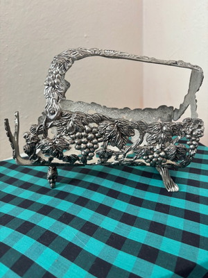 Vintage bottle holder like new