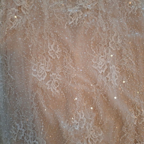 AKVINA Wedding Dress B Boutique mermaid silhouette like new, white