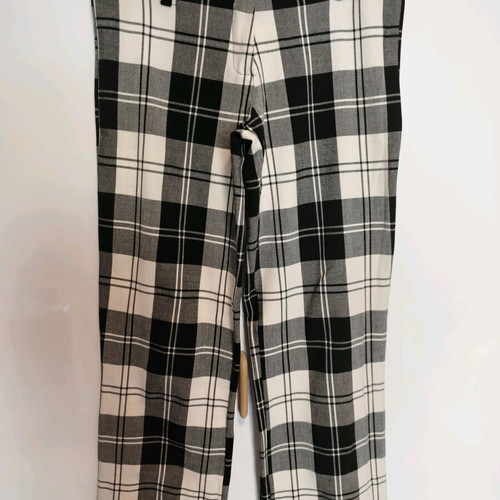Women's spring checkered pants like new, black and white