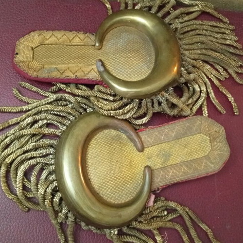 Othonian epaulets, collectible