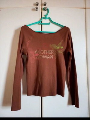 Brown blouse with long sleeves like new