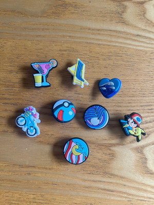 Pins set of 8 colorful summer shoe charms like new