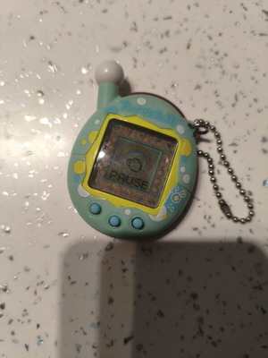 Tamagotchi Connection V4.5 like new, rare and fully functional