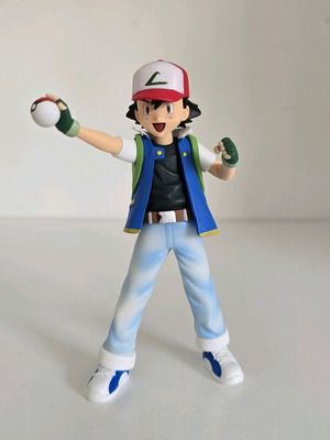 Ash Ketchum Pokemon figure 13cm new