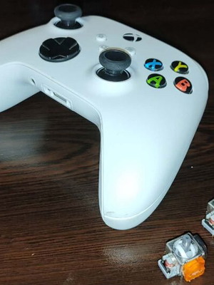 Xbox Series Controller White upgraded like new