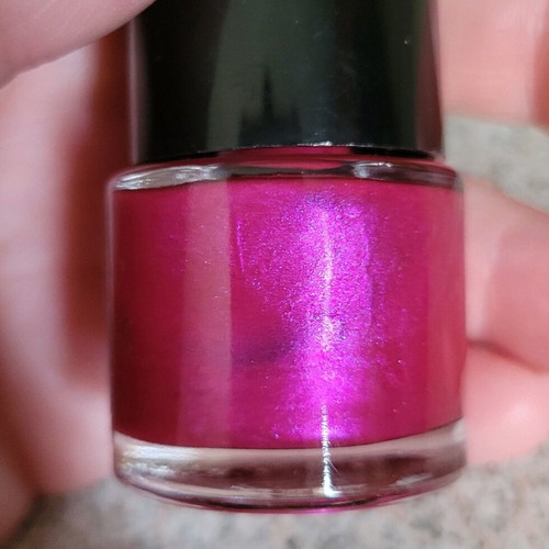 Nail polish set of 2 like new with deep, seductive colors