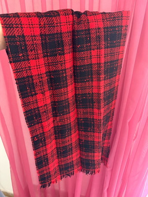 Scarf checked red black like new