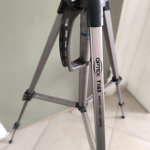 Optex T165 Photo-Video-Digital Tripod like new