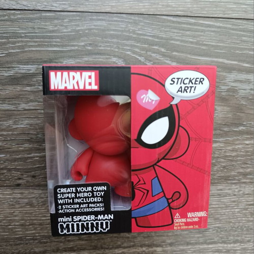 Marvel Kidrobot Spider-man MunnyWorld Micro Series 2 figure new