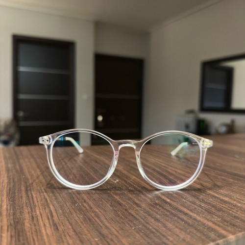 Glasses with transparent frame like new