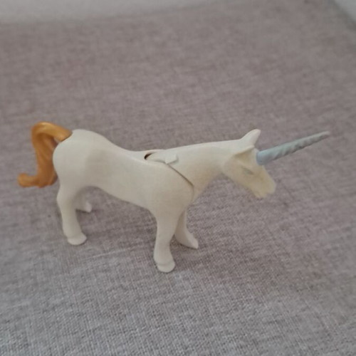 Playmobil unicorn figure