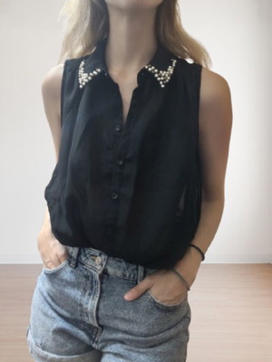 Sleeveless women's shirt Only black XS like new, see-through with pearl collar
