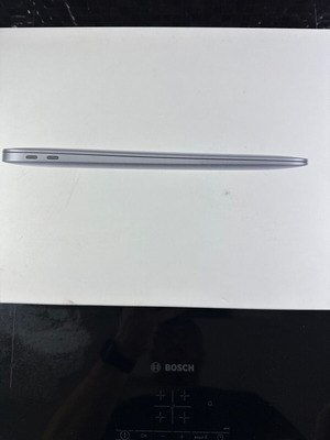 MacBook Air 256GB M1 like new, 13-inch, 8GB RAM, SSD