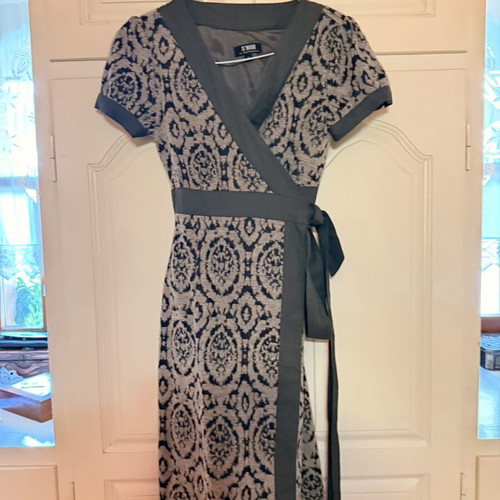 Snob vintage wrap dress knee-length gray like new