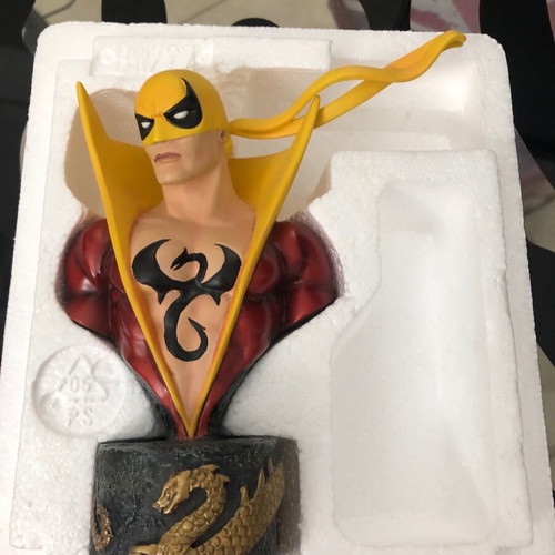 Iron Fist Red Variant Resin Bowen Bust new, Marvel Limited Edition