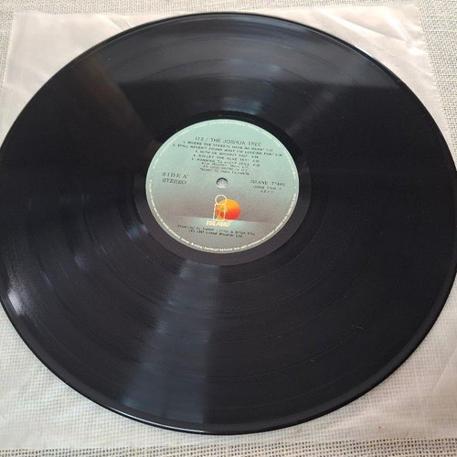 U2 The Joshua Tree LP like new, rock