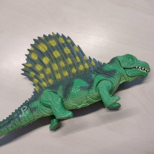 Jurassic Park Dimetridon JP01 figure used with functional jaw