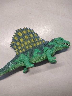 Jurassic Park Dimetridon JP01 figure used with functional jaw