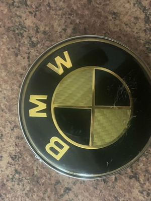 BMW emblem like new
